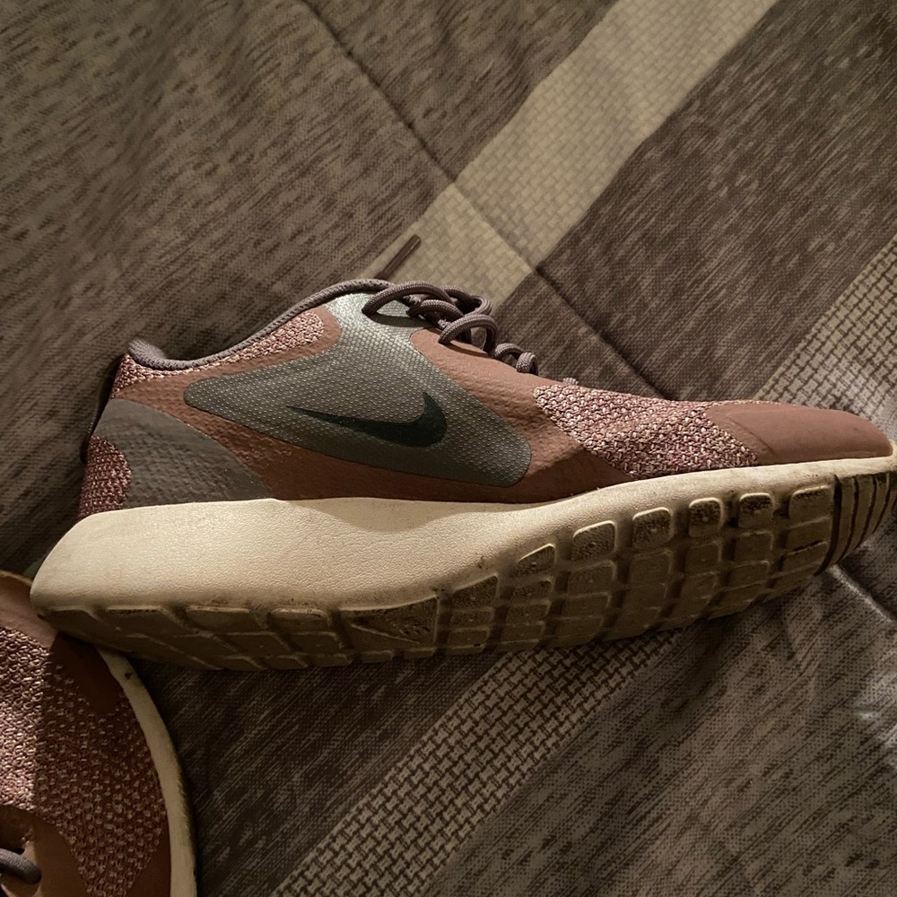 Used size 9 Nikes